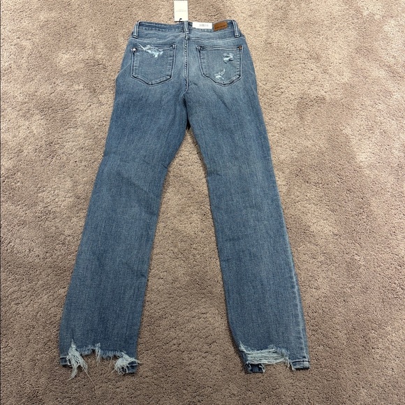 Judy blue isn’t she lovely straight leg denim stretchy nwt 3/26 - Picture 2 of 8